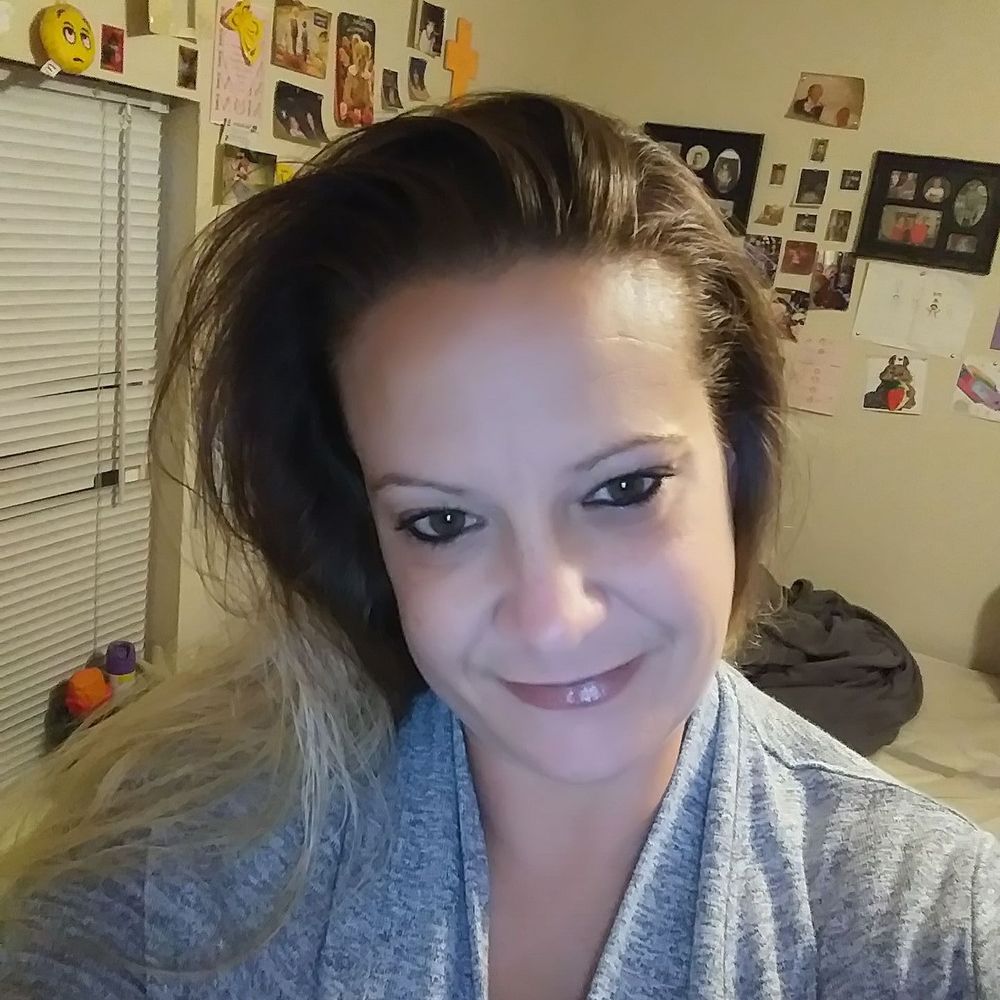 Meet your Posher, Monica